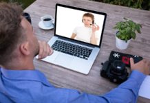 Skype Can Now Blur the Background During Video Calls