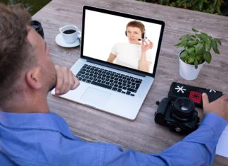 Skype Can Now Blur the Background During Video Calls